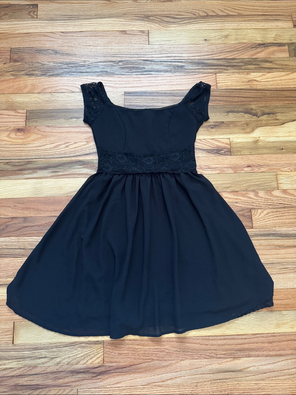 Midnight Hour Little Black Lace Dress Small Black